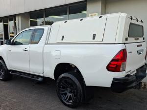 Toyota Hilux 2.8GD-6 Xtra cab 4x4 Legend 50 - Image 3