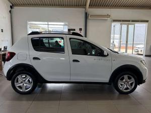 Renault Sandero 900T Stepway - Image 6