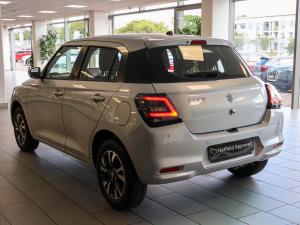 Suzuki Swift 1.2 GLX auto - Image 13