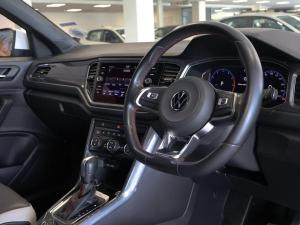 Volkswagen T-Roc 2.0TSI 140kW 4Motion R-Line - Image 12