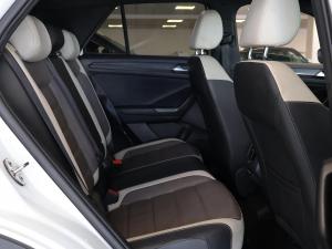 Volkswagen T-Roc 2.0TSI 140kW 4Motion R-Line - Image 14