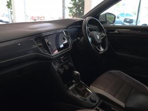 Volkswagen T-Roc 2.0TSI 140kW 4Motion R-Line - Image 15