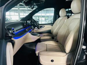 Mercedes-Benz V-Class V300d Exclusive - Image 5