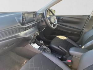 Hyundai i20 1.2 Premium - Image 13