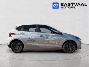 Hyundai i20 1.2 Premium - Image 5