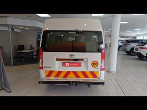 Toyota Quantum 2.8 SLWB bus 14-seater GL manual - Image 5