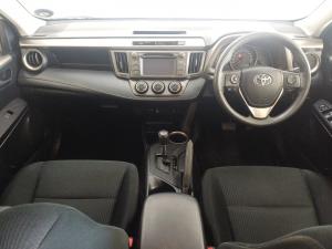 Toyota RAV4 2.0 GX auto - Image 6