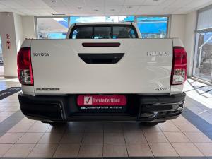 Toyota Hilux 2.4GD-6 double cab 4x4 Raider manual - Image 5