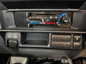 Toyota Land Cruiser 79 4.5D-4D LX V8 single cab - Image 13