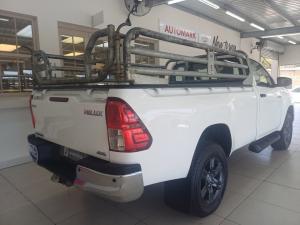 Toyota Hilux 2.4GD-6 single cab 4x4 Raider manual - Image 2