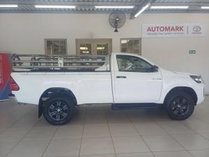 Toyota Hilux 2.4GD-6 single cab 4x4 Raider manual - Image 3