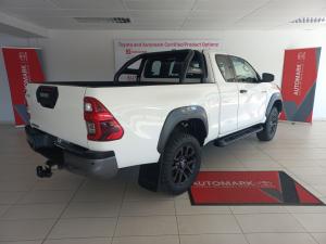 Toyota Hilux 2.8GD-6 Xtra cab Legend auto - Image 2