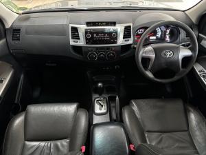 Toyota Fortuner 2.5D-4D auto - Image 6