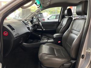 Toyota Fortuner 2.5D-4D auto - Image 7