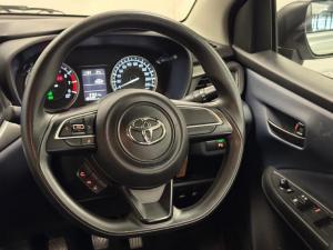 Toyota Starlet 1.5 XS auto - Image 9