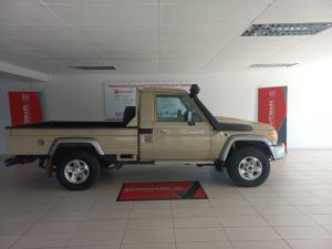Toyota Land Cruiser 79 4.5D-4D LX V8 single cab - Image 3