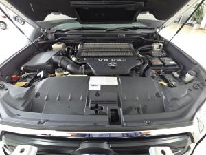 Toyota Land Cruiser 200 4.5D-4D V8 GX-R - Image 21