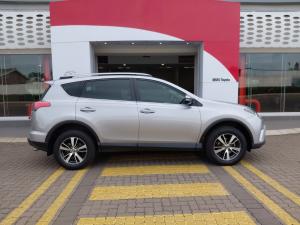 Toyota RAV4 2.0 GX - Image 3