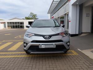 Toyota RAV4 2.0 GX - Image 4