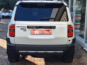 Toyota Land Cruiser Prado 2.8GD VX-R - Image 5