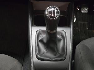 Toyota Starlet 1.5 XS manual - Image 10