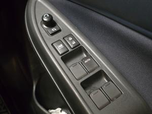 Toyota Starlet 1.5 XS manual - Image 19