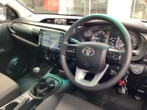 Toyota Hilux 2.4GD-6 single cab Raider manual - Image 6
