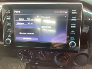 Toyota Hilux 2.4GD-6 single cab Raider manual - Image 12