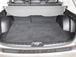 Subaru Forester 2.0i L ES - Image 10