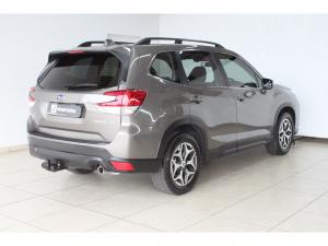 Subaru Forester 2.0i L ES - Image 2