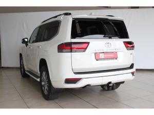 Toyota Land Cruiser 300 3.3D ZX - Image 5