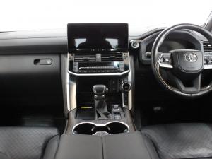 Toyota Land Cruiser 300 3.3D ZX - Image 6