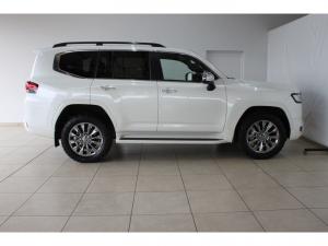 Toyota Land Cruiser 300 3.3D ZX - Image 3