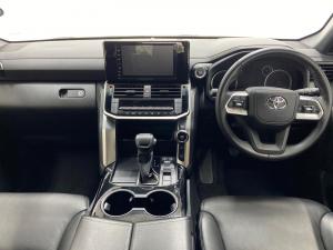 Toyota Land Cruiser 300 3.3D GX-R - Image 6