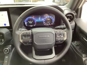 Toyota Land Cruiser Prado 2.8GD VX-R - Image 8