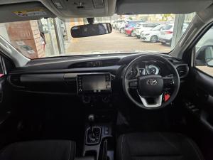 Toyota Hilux 2.4GD-6 double cab Raider auto - Image 6