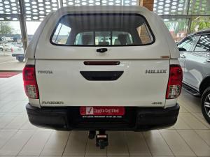 Toyota Hilux 2.4GD-6 double cab 4x4 Raider auto - Image 5
