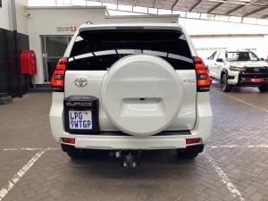 Toyota Land Cruiser Prado 2.8GD VX-L - Image 5