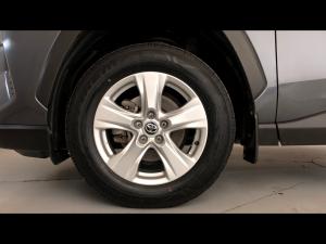 Toyota RAV4 2.0 GX auto - Image 18