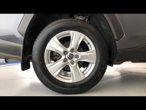 Toyota RAV4 2.0 GX auto - Image 20