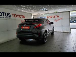 Toyota C-HR 1.2T - Image 2