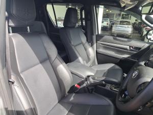 Toyota Hilux 2.8GD-6 double cab Legend 55 - Image 14