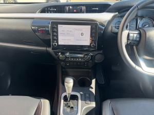 Toyota Hilux 2.8GD-6 48V double cab Raider - Image 15