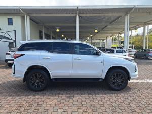 Toyota Fortuner 2.8GD-6 4x4 GR-Sport - Image 3