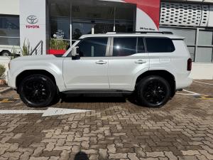 Toyota Land Cruiser Prado 2.8GD VX-L - Image 23