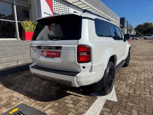 Toyota Land Cruiser Prado 2.8GD VX-L - Image 2