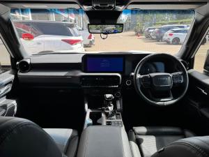 Toyota Land Cruiser Prado 2.8GD VX-R - Image 6