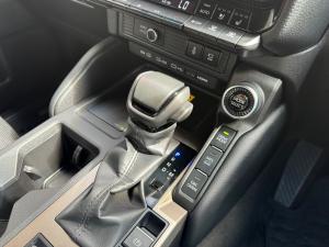 Toyota Land Cruiser Prado 2.8GD VX-R - Image 12