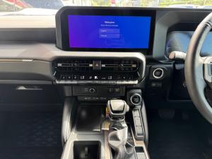 Toyota Land Cruiser Prado 2.8GD VX-R - Image 13