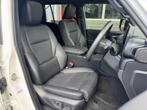 Toyota Land Cruiser Prado 2.8GD VX-R - Image 15